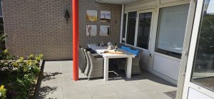 Terrasse mit Sitzgruppe der Ferienwohnung Meerzeit